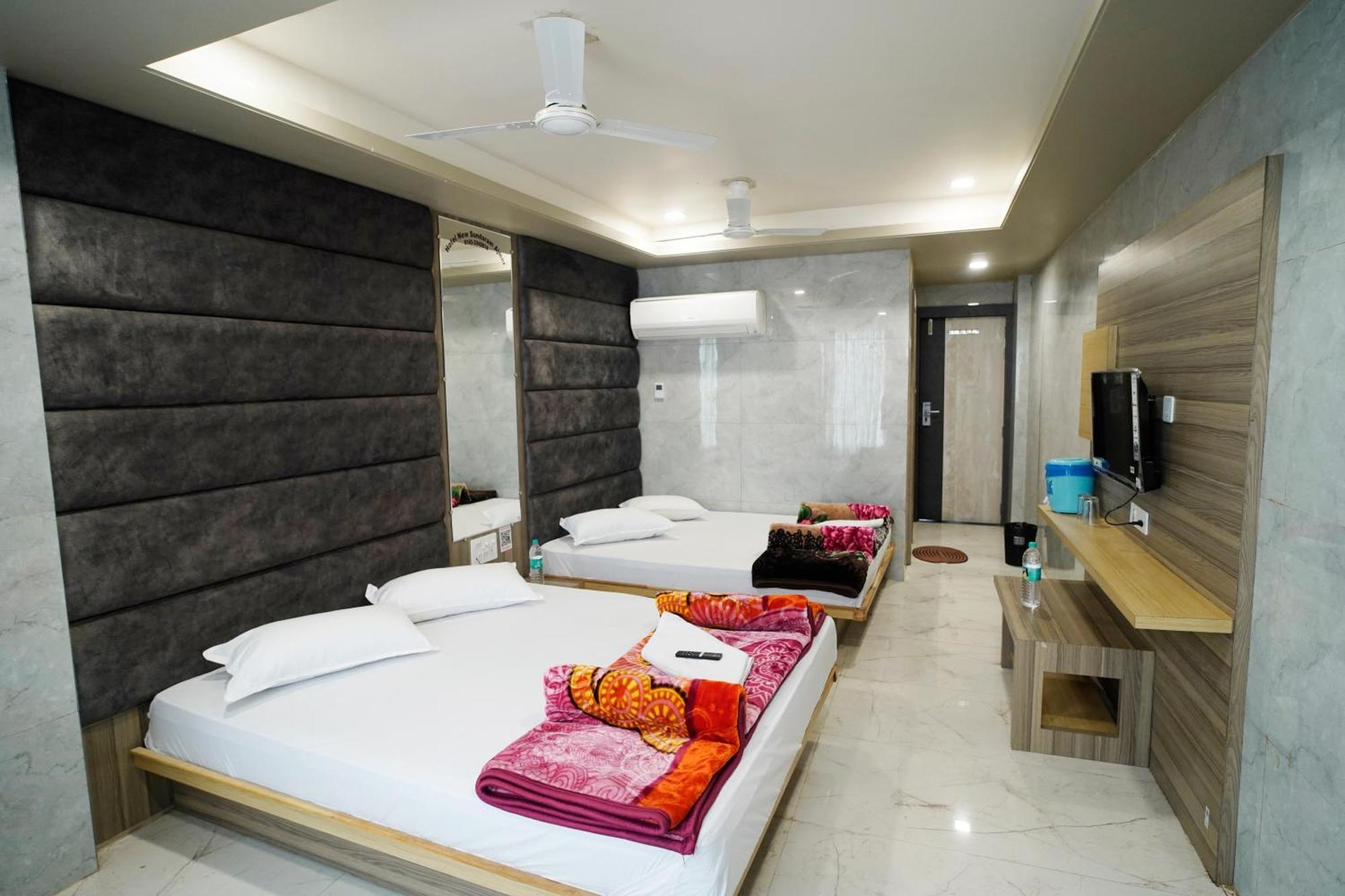 Hotel New Sundaram 150 Mtrs From Dargah Аджмер Екстериор снимка